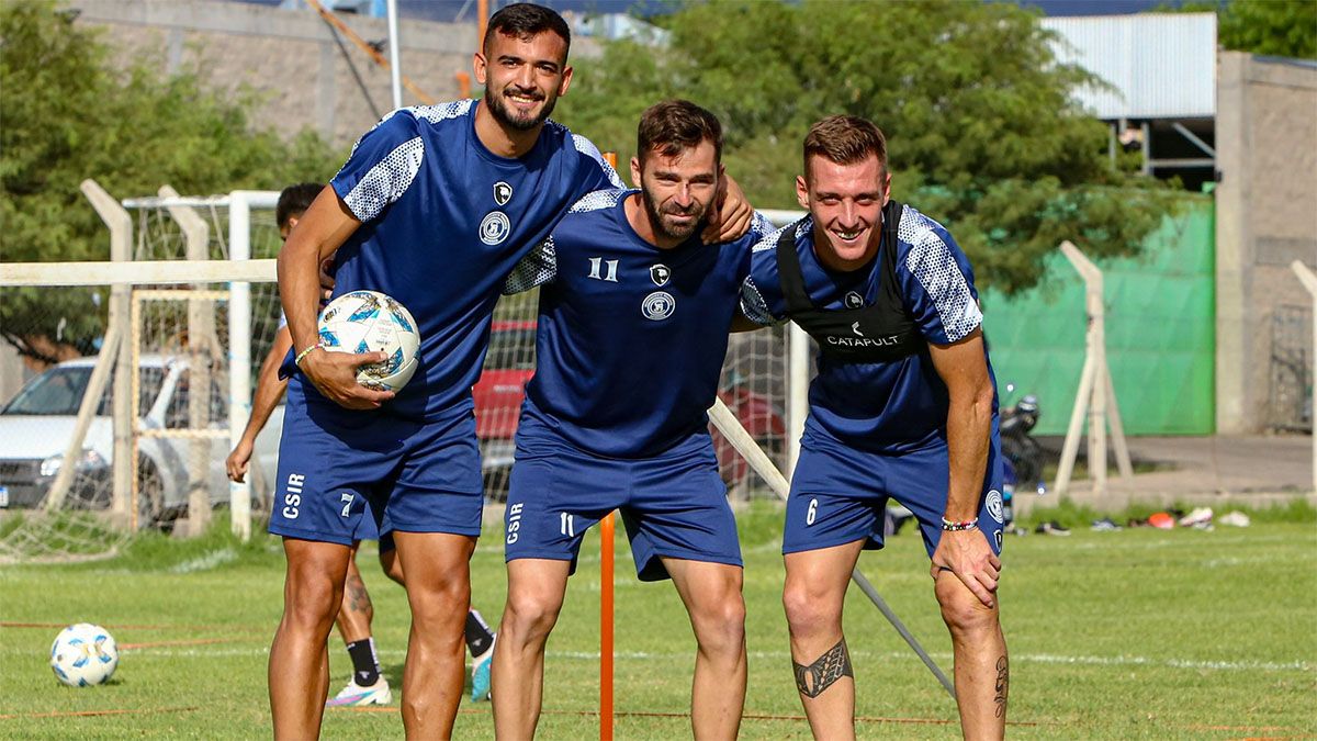 Victorio Ramis, Diego Tonetto y Mauro Maidana, tres referentes de Independiente Rivadavia. Victorio Ramis, Diego Tonetto y Mauro Maidana, tres referentes de Independiente Rivadavia.