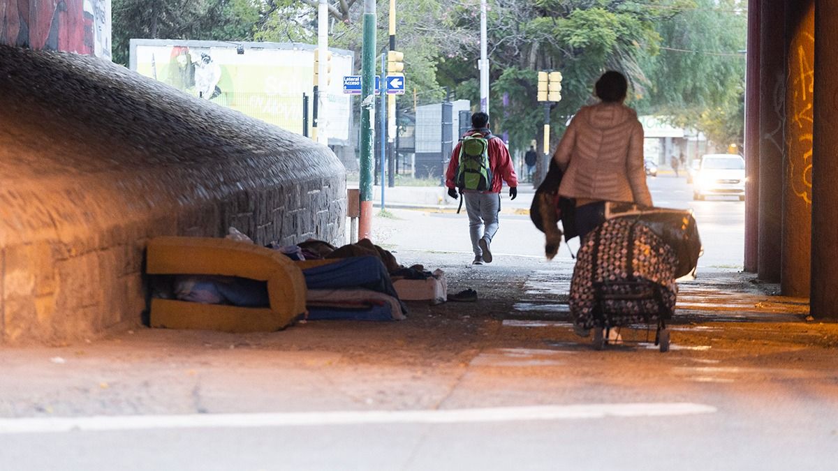 Personas en situación de calle. Imágenes que se reiteran en Mendoza.