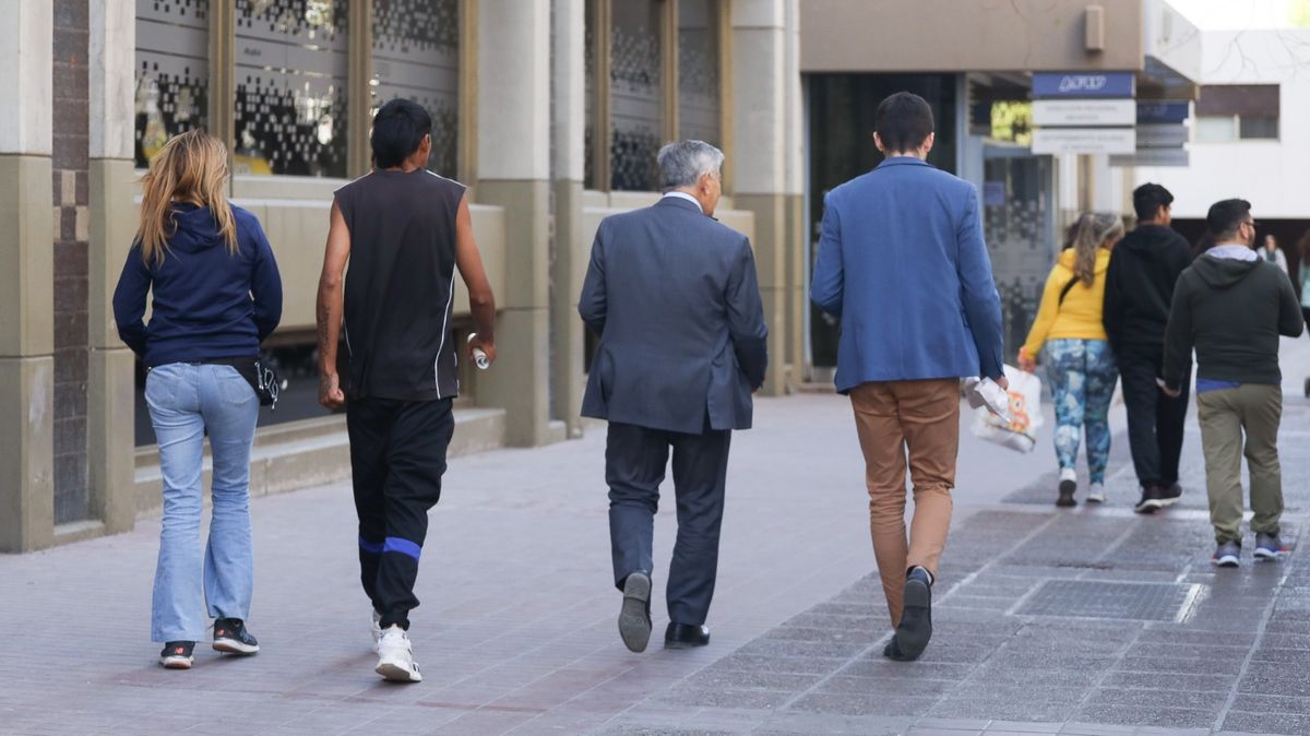 Otra postal de lo embolante que puede ser la paleta de colores de la indumentaria mendocina. Otra postal de lo embolante que puede ser la paleta de colores de la indumentaria mendocina.