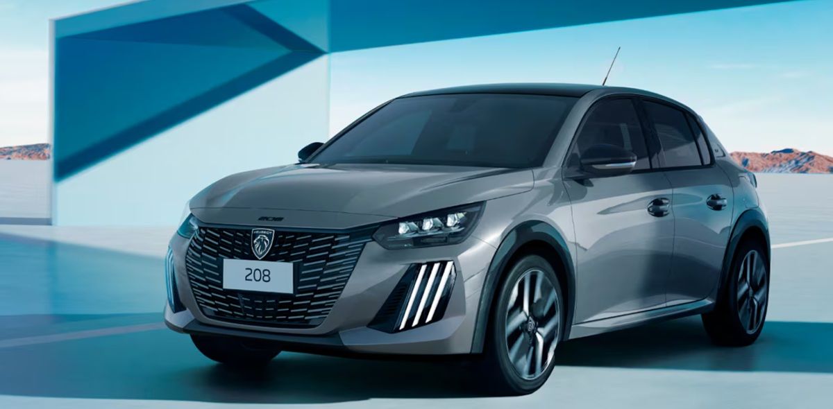 Women by Stellantis y SurFrance Peugeot: un workshop que empodera a las mujeres detrás del volante