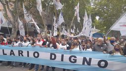 Por 6 cuadras se extendió la movilización del SUTE.