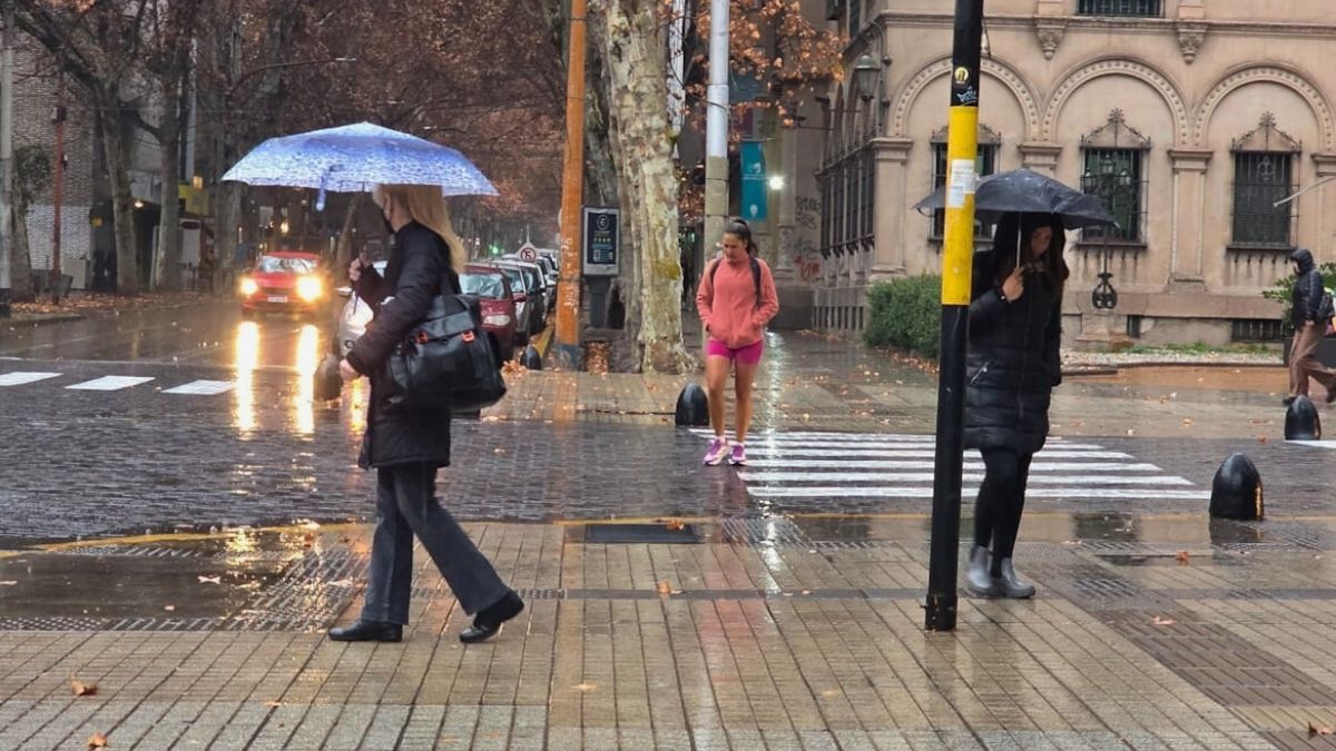 La lluvia del lunes 18 de agosto dejó postales hermosas.
