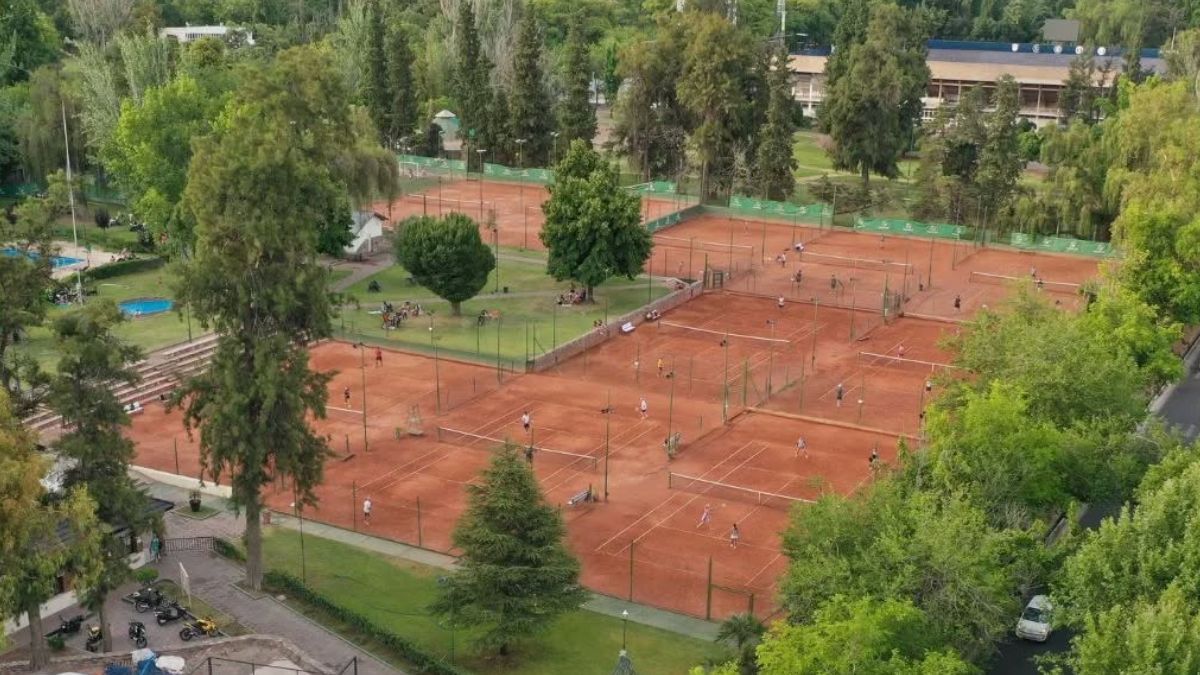 Ovación investigó la manera en que se está trabajando para promover el crecimiento y desarrollo del tenis en Mendoza. Foto: Mendoza Tenis Club.&nbsp; 
