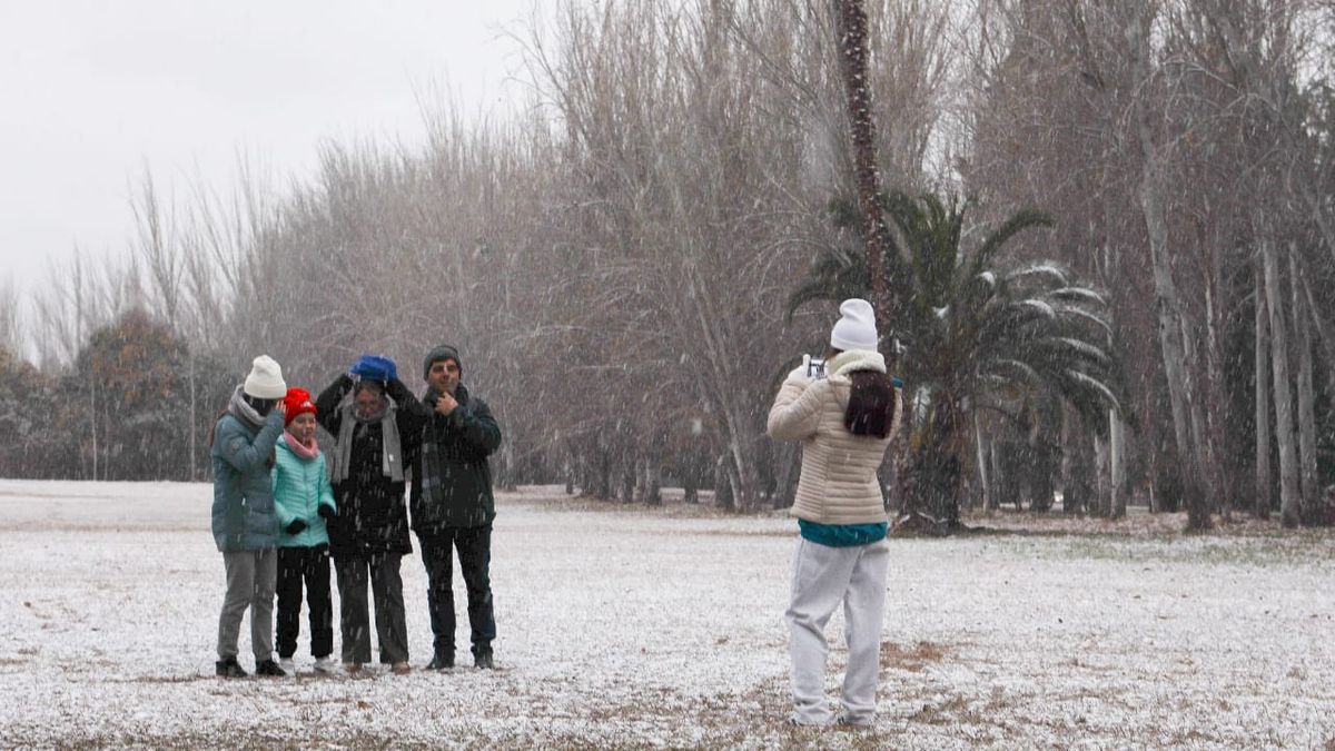 La nieve de este domingo fue la protagonista y las historias se multiplicaron.