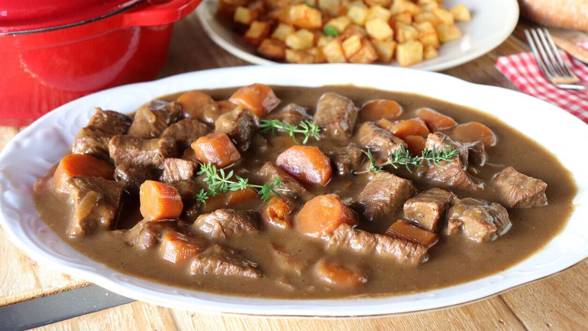 Nada mejor que una rica y sabrosa carne a la olla para combatir el frío.