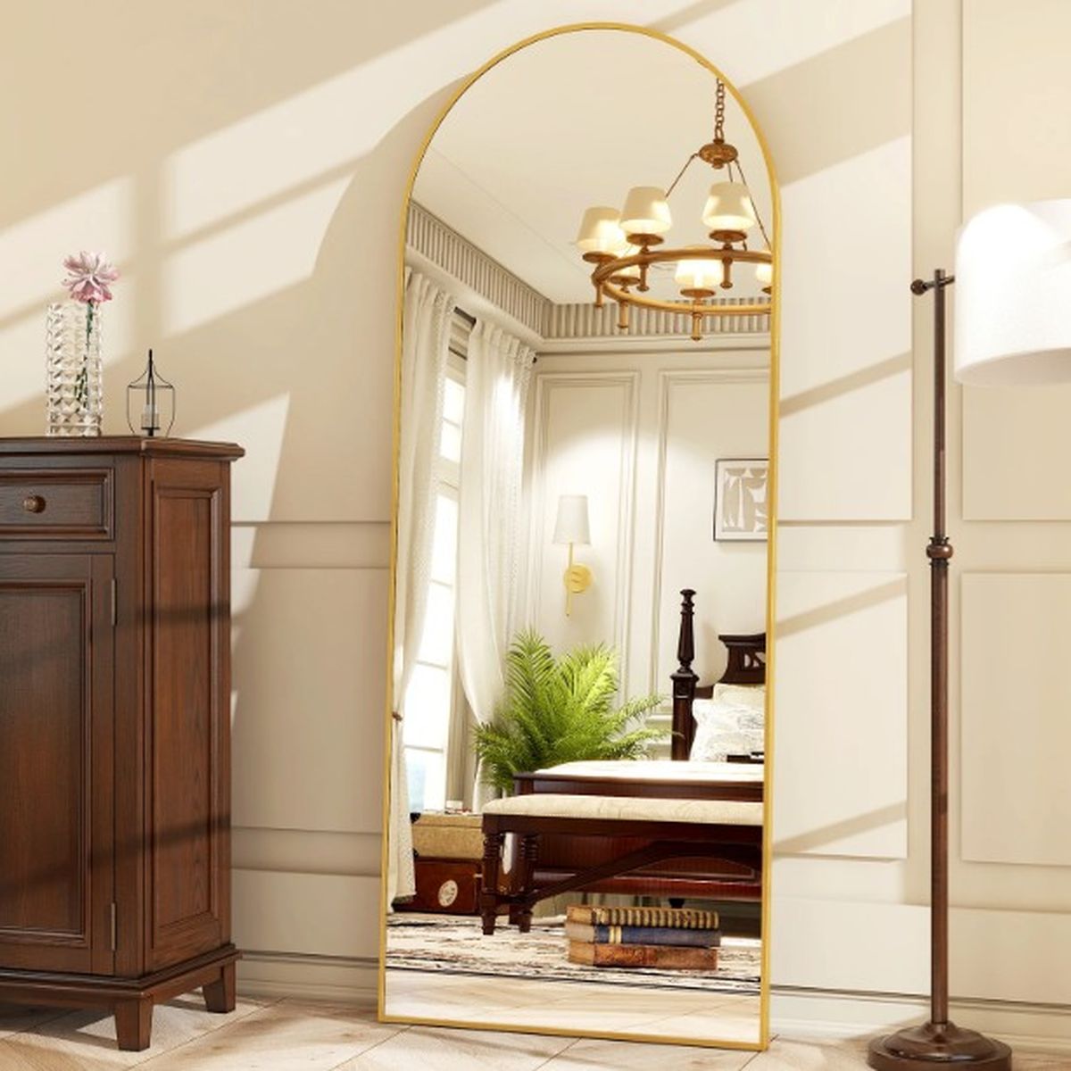 El espejo será una gran incorporación para el hogar. El espejo será una gran incorporación para el hogar.