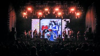 La Delio Valdez y Julieta Venegas hicieron bailar a Luján