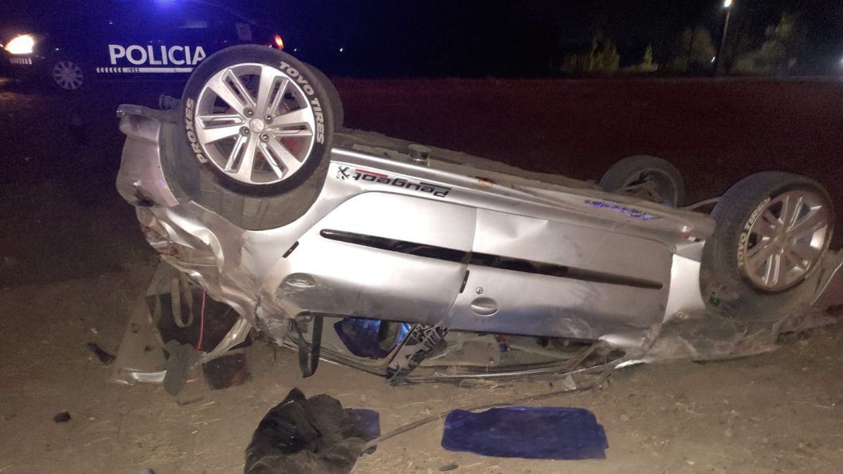 Un conductor alcoholizado chocó este domingo en San Martín. Un conductor alcoholizado chocó este domingo en San Martín.