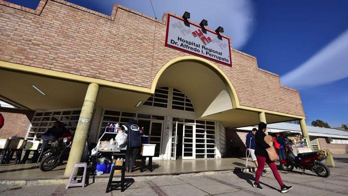 Al hospital Perrupato fueron derivados los tres heridos en la riña que ocurrió en San Martín.
