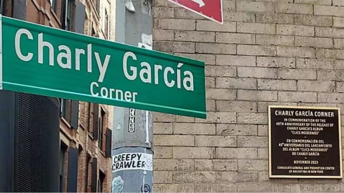 La esuina de Charly García.