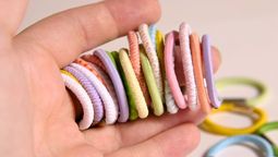 La afortunada que tenga colines de pelo en casa tiene un tesoro: reutilízalos en esta espectacular idea La afortunada que tenga colines de pelo en casa tiene un tesoro: reutilízalos en esta espectacular idea