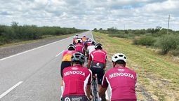 El equipo de ciclismo de la Asociación Ciclista Mendocina listo para competir desde este viernes y hasta el domingo en el Campeonato Argentino de Ruta 2026. El equipo de ciclismo de la Asociación Ciclista Mendocina listo para competir desde este viernes y hasta el domingo en el Campeonato Argentino de Ruta 2026.