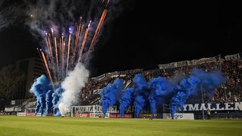 Las chicanas de los hinchas de Independiente Rivadavia con Godoy Cruz al borde del descenso Las chicanas de los hinchas de Independiente Rivadavia con Godoy Cruz al borde del descenso