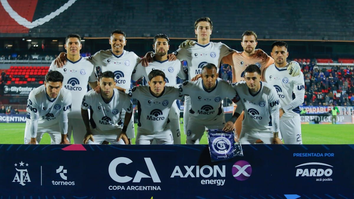 Este fue la formación inicial con que Independiente Rivadavia saltó a la cancha a enfrentar a Tigre por los cuartos de final de la Copa Argentina 2025.