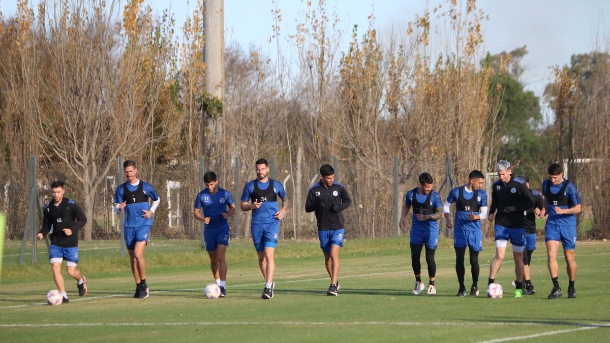 El Tomba está de buen ánimo luego de la goleada con Boca y el pasaje a los 16avos de final de la Copa Argentina tras eliminar a Defensores Unidos. El Tomba está de buen ánimo luego de la goleada con Boca y el pasaje a los 16avos de final de la Copa Argentina tras eliminar a Defensores Unidos.