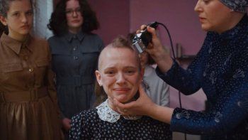 La artista argentina que participa de Poco Ortodoxa, serie furor de Netflix