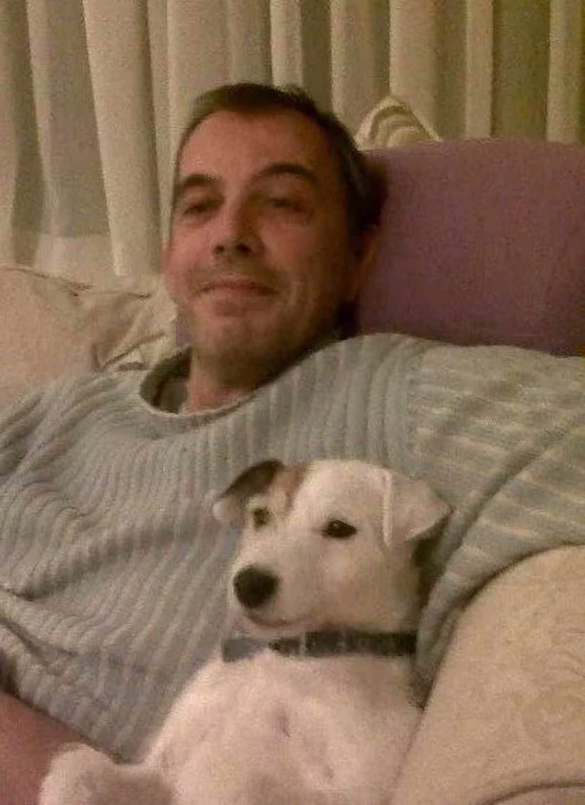 Asesino de perros. Este es Keith, el hombre que fue asesinado por exesposa porque mató a sus cachorros. Asesino de perros. Este es Keith, el hombre que fue asesinado por exesposa porque mató a sus cachorros. 