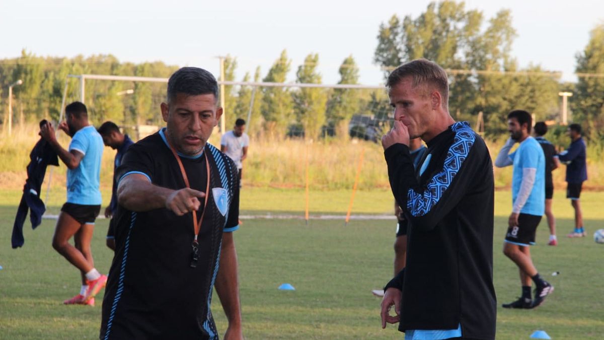 Pablo Jofré es el DT de Gutiérrez en este Federal A. Pablo Jofré es el DT de Gutiérrez en este Federal A.