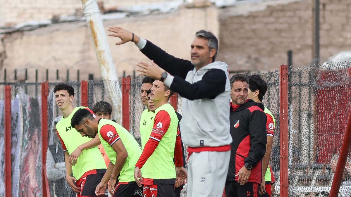 Juan Manuel Sara, entrenador del Deportivo Maipú destacó el buen rendimiento del equipo en el segundo tiempo.