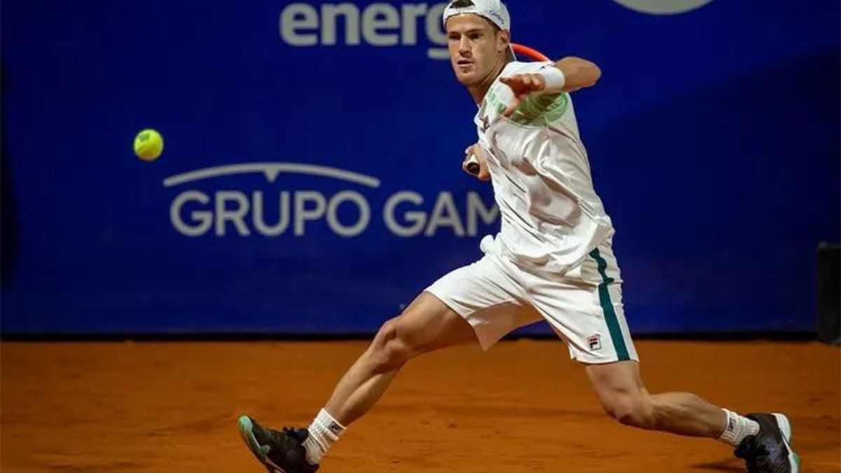 El Peque Schwartzman empataba con Francisco Cerúndolo, pero el partido se suspendió.