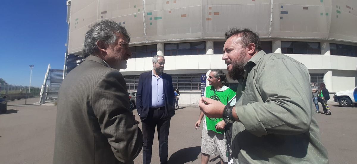 Roberto Macho y el subsecretario de Trabajo Carlos Segura. 