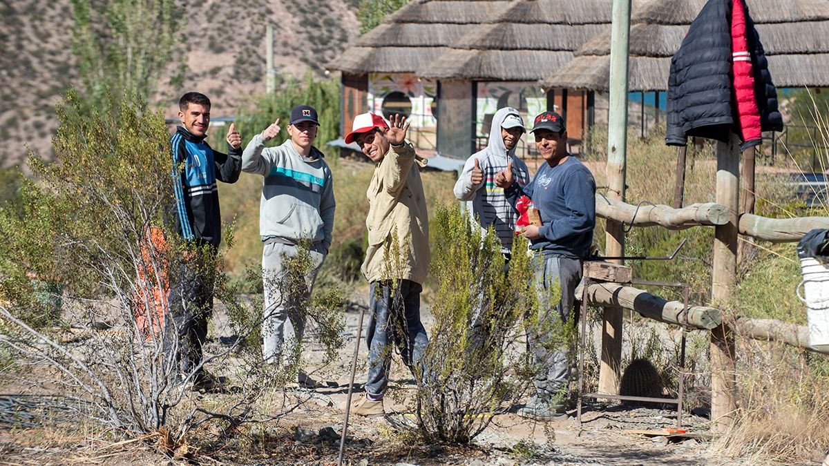 A pesar del frío, los trabajadores se quedan