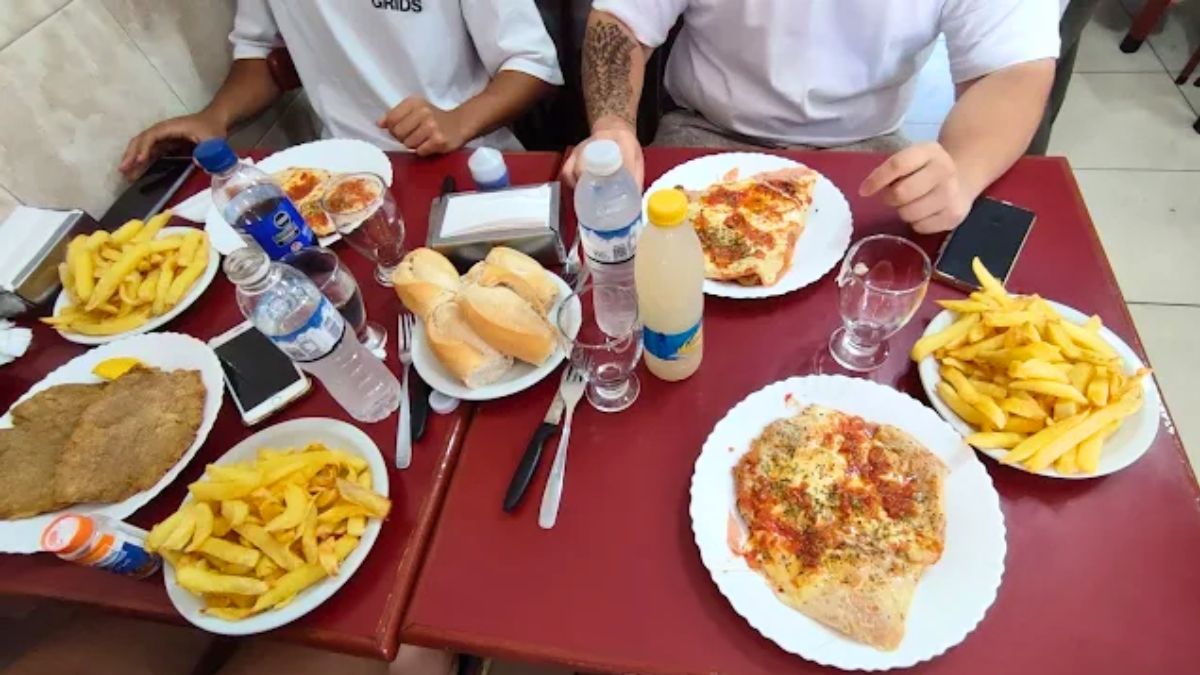 El bodegón El Santo se destaca por sus platos de pasta.