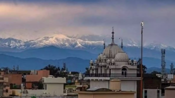 Cuarentena en la India: por la baja contaminación se pudo volver a ver el pico del Himalaya