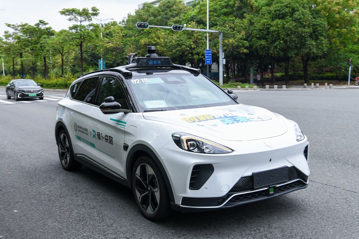 El robotaxi Apollo Go de Baidu ahora opera en varias ciudades chinas, como Beijing y Shenzhen. LIANG XU / XINHUA