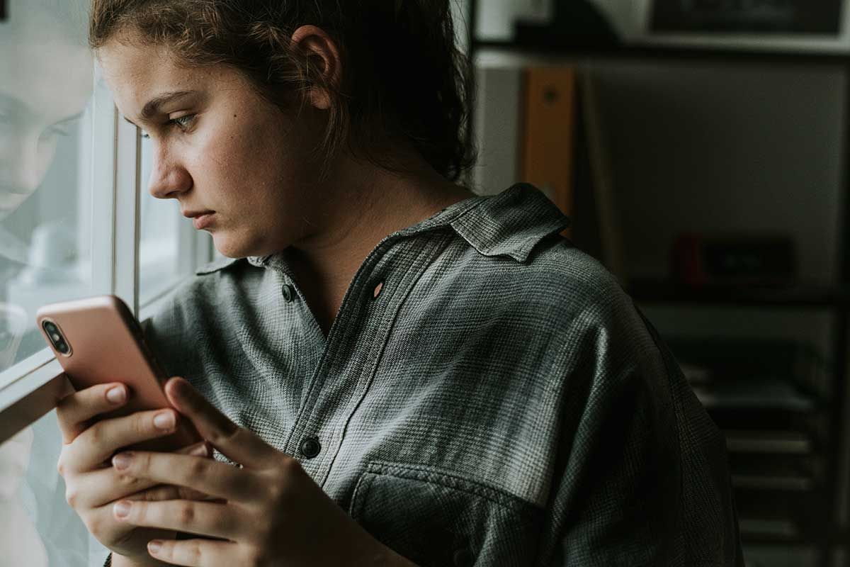 Las redes sociales pueden influir en la aparición de trastornos alimentarios en adolescentes. Las redes sociales pueden influir en la aparición de trastornos alimentarios en adolescentes.