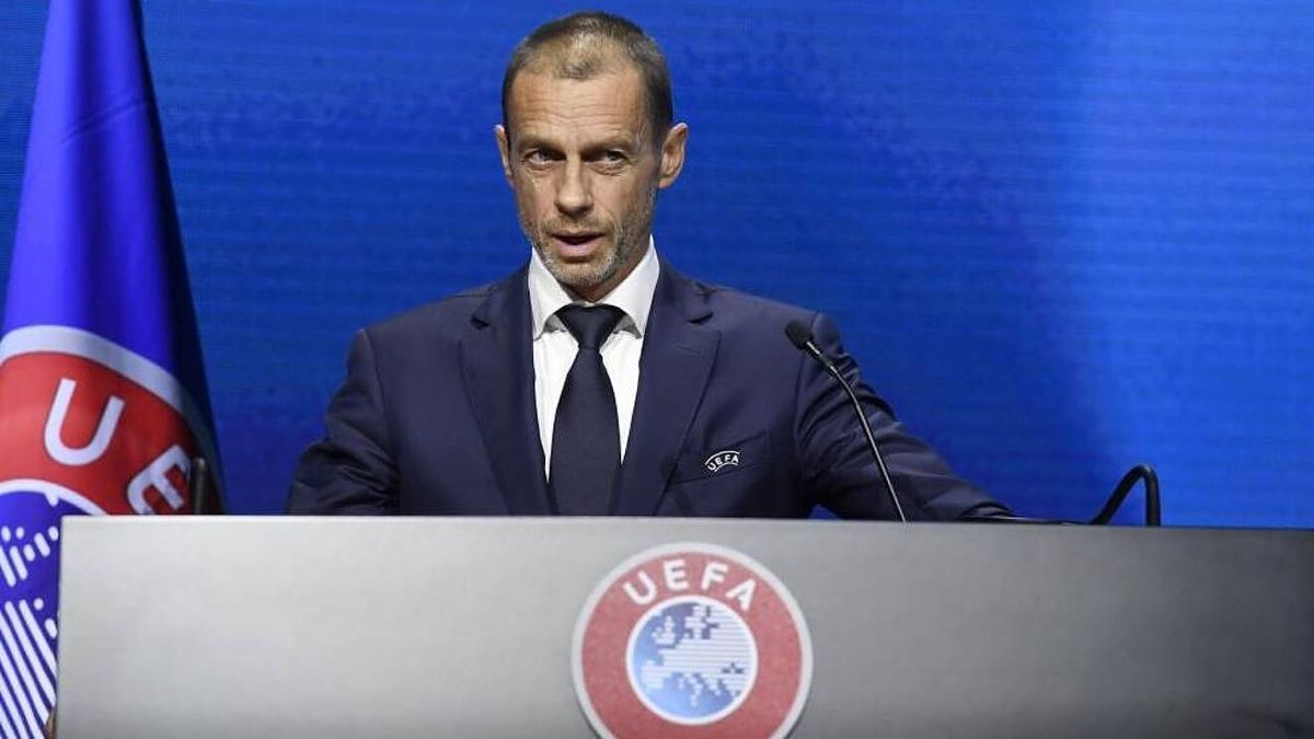 Aleksander Ceferin, presidente de la UEFA, hizo el anuncio oficial.