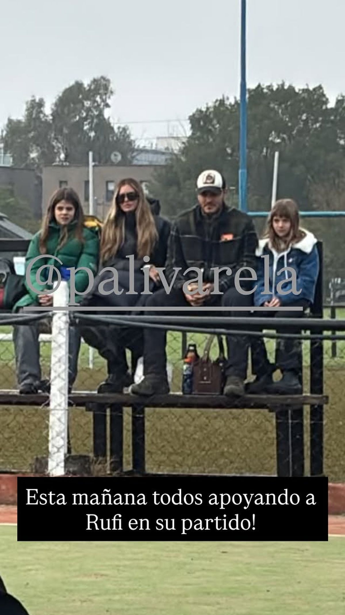 La China Suárez salió con las hijas de Wanda Nara. La China Suárez salió con las hijas de Wanda Nara.