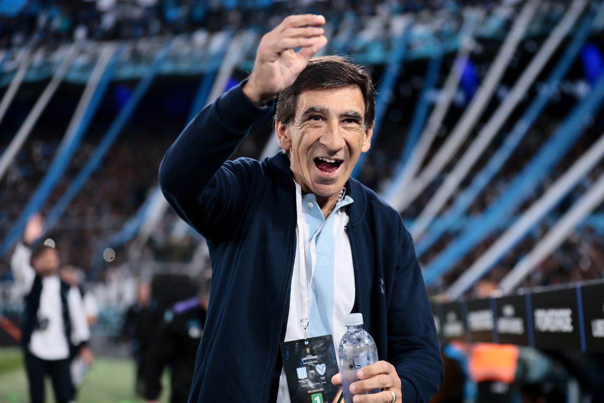 Gustavo Costas se ilusiona con seguir compitiendo en un alto nivel durante 2026.