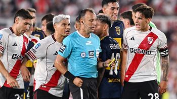 Por qué Darío Herrera no sancionó penal a favor de River: la explicación del árbitro Por qué Darío Herrera no sancionó penal a favor de River: la explicación del árbitro