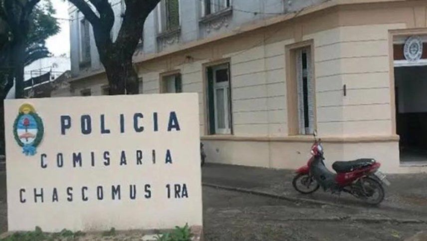 Un joven detenido en una comisaría murió luego de un incendio en el calabozo