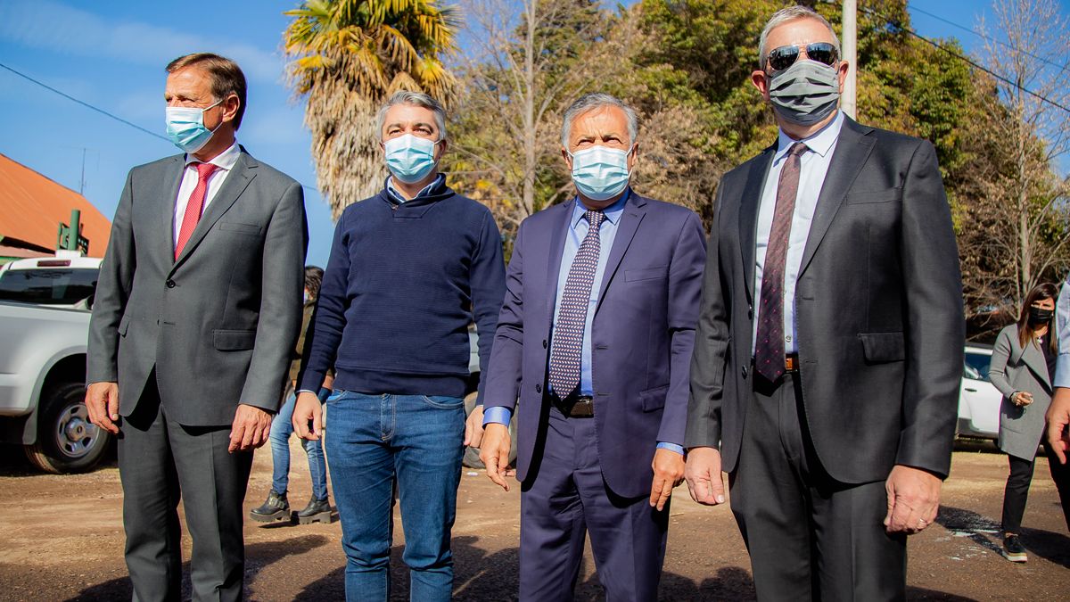 Qué dijo Rodolfo Suarez de la combinación de vacunas 