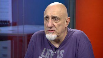 Juan Acosta promovió ir a la marcha de la 