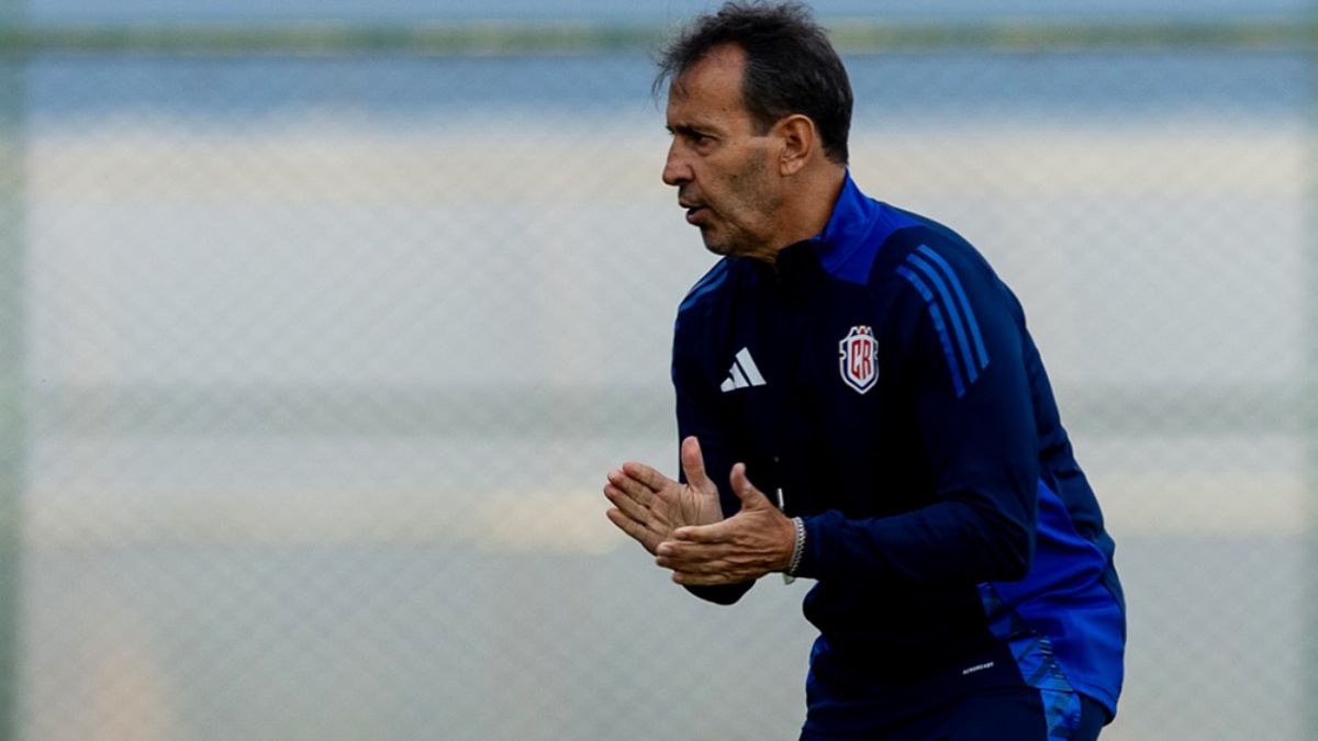 Fernando Batista. El Bocha dejó de ser el entrenador de la Selección de Costa Rica tras los reveses en la Nations League de CONCACAF.