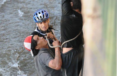 Un hombre que cayó al Cacique Guaymallén fue salvado por un policía