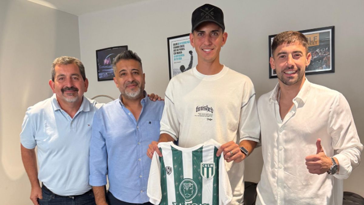 Bruno Nasta junto a los dirigentes de San Miguel. Bruno Nasta junto a los dirigentes de San Miguel.