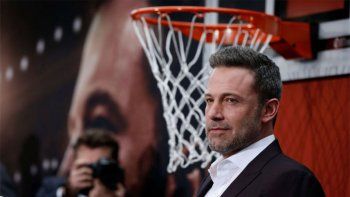 Ben Affleck, emocionado por reconocer su adicción al alcohol