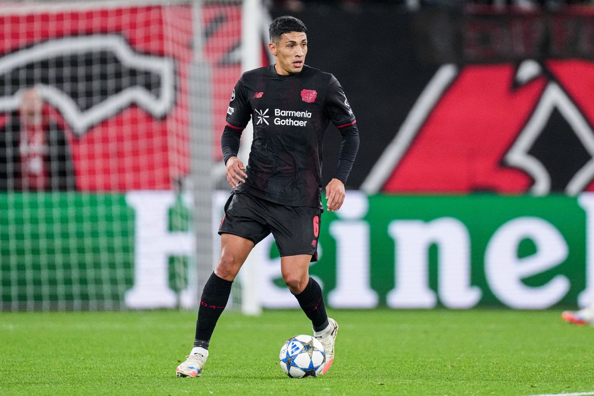 Equi Fern&aacute;ndez complet&oacute; los 90 minutos en el empate de Bayer Leverkusen por la Champions League.