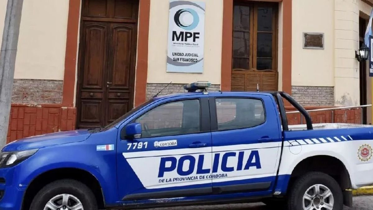 Un jubilado mató a tiros un ladrón que intentó robarle una cortadora de pasto en su casa
