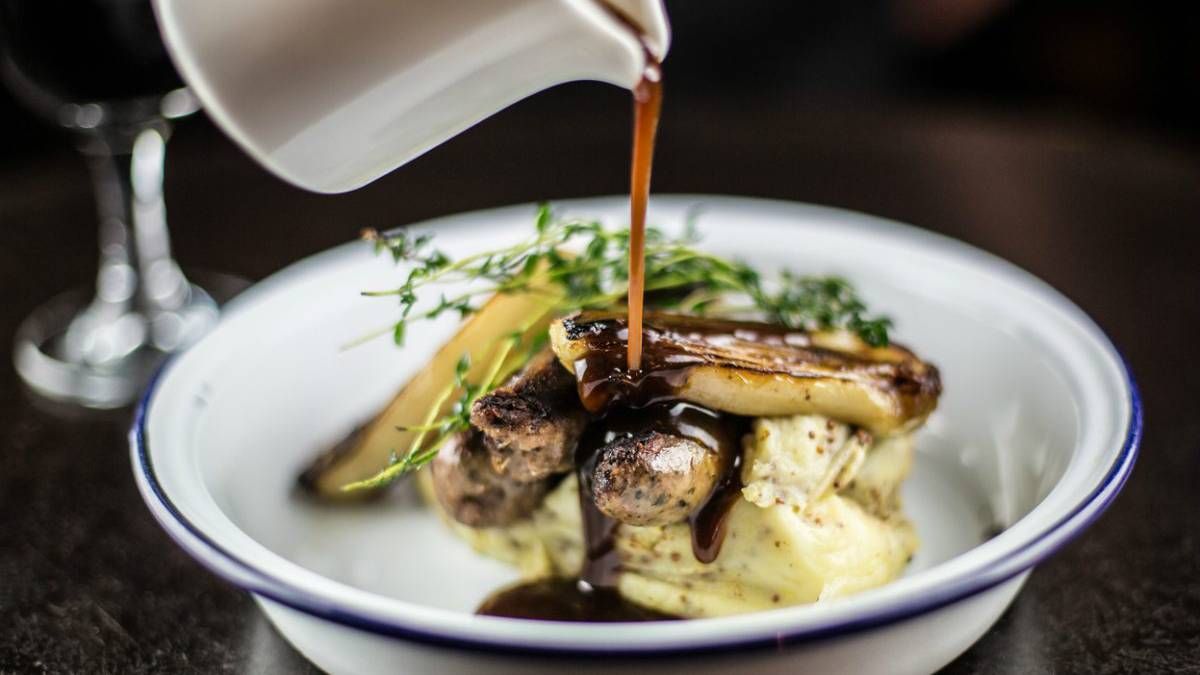 Salsa inglesa, una de las recetas exquisitas para acompañar cualquer tipo de plato.&nbsp;