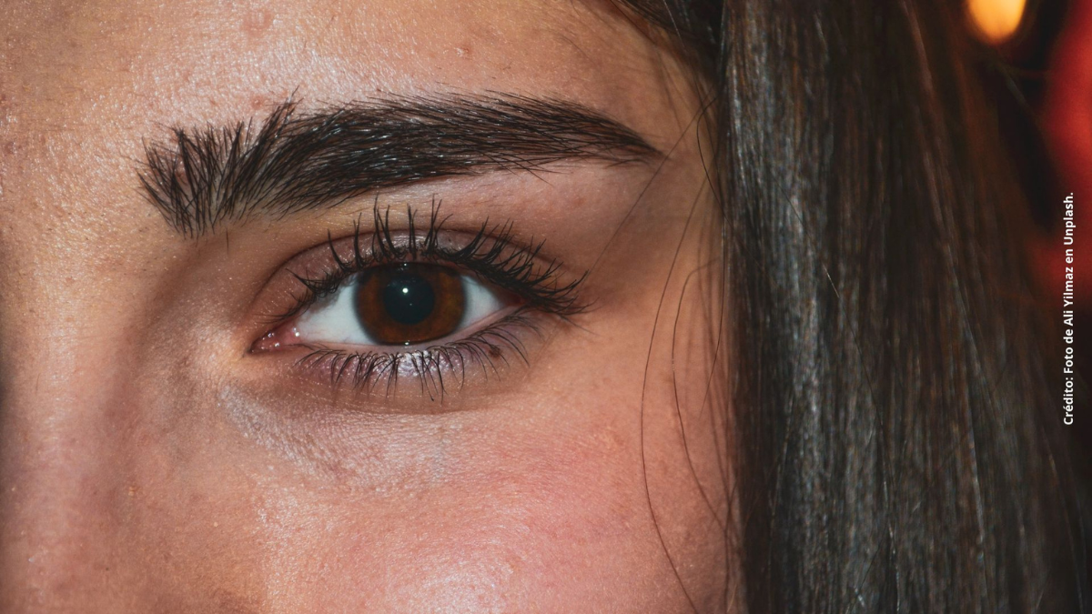 Este sencillo truco casero te ayudará a ocultar tus canas de una manera natural sin recaer en productos químicos. Este sencillo truco casero te ayudará a ocultar tus canas de una manera natural sin recaer en productos químicos.