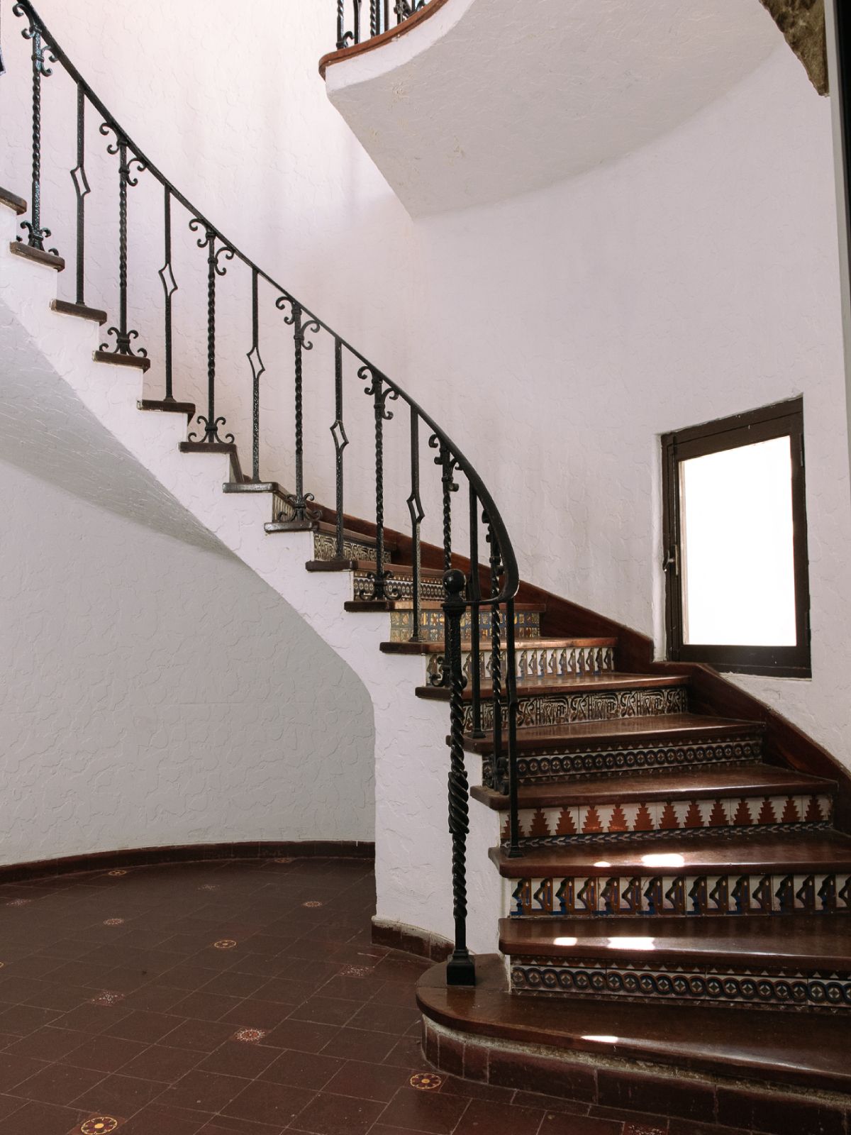La restauración de la hostería y sus dependencias fue total, y se respetó el estilo el uso de los materiales originales, todos originarios de la zona.