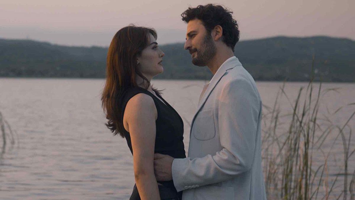 La trama de esta película de Netflix es aclamada por la crítica. La trama de esta película de Netflix es aclamada por la crítica.