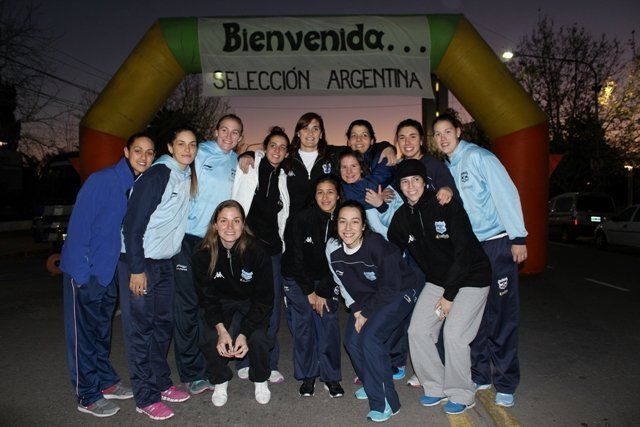 La selección nacional de básquet femenina se instaló en Alvear