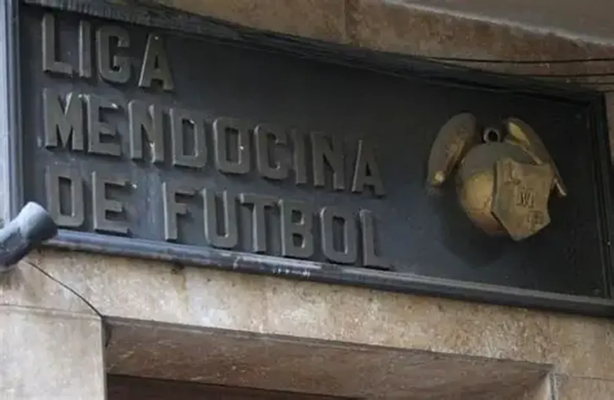 Sede de la Liga Mendocina de Fútbol. Sede de la Liga Mendocina de Fútbol.