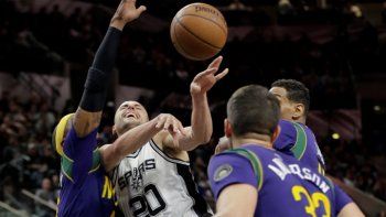 Imbatibles: los Spurs aumentaron a 36 las victorias seguidas en su casa